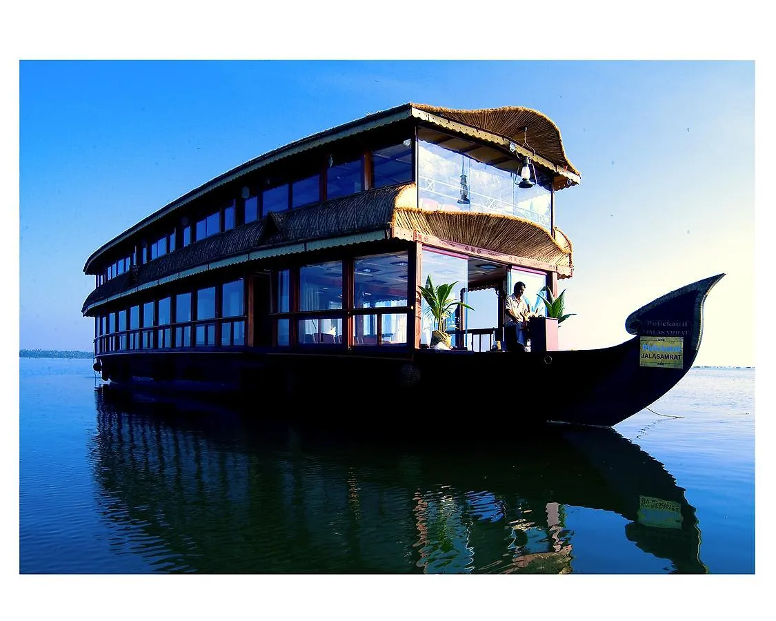 Hotel Pulickattil Houseboats Alappuzha
